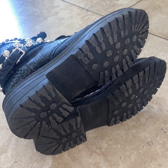 WOMENS COMBAT BOOT SUGAR 7.5 MOTO FASHION PEARL SNAKE SHINE - Picture 6 of 6